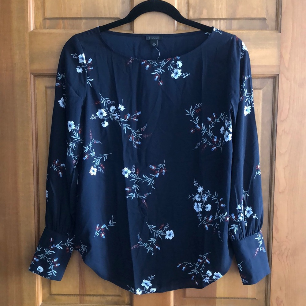 Ann Taylor Floral Long-Sleeve Blouse